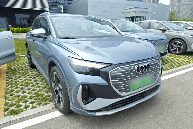 Used Audi Q4 e-tron 2024 40 e-tron Boundary Edition Front Right 45 Deg