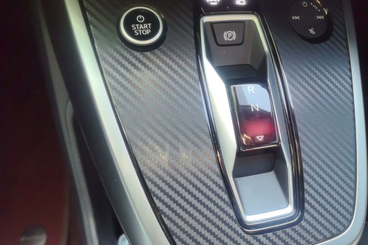 Used Audi Q4 e-tron 2024 40 e-tron Adventure Edition Gear Lever