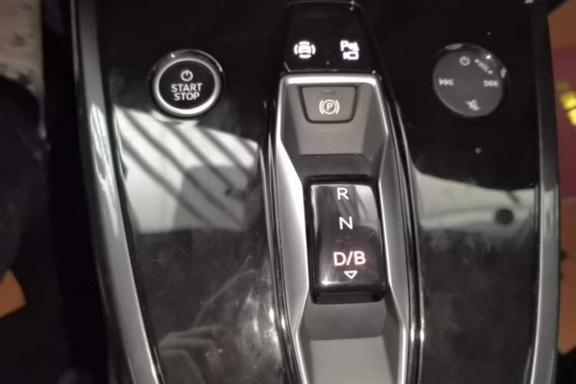 Used Audi Q4 e-tron 2024 40 e-tron Boundary Edition Gear Lever