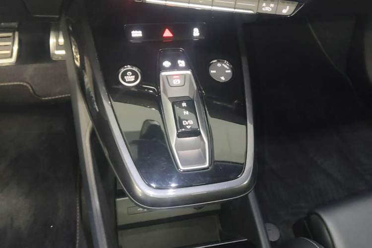 Used Audi Q4 e-tron 2024 40 e-tron Boundary Edition Gear Lever