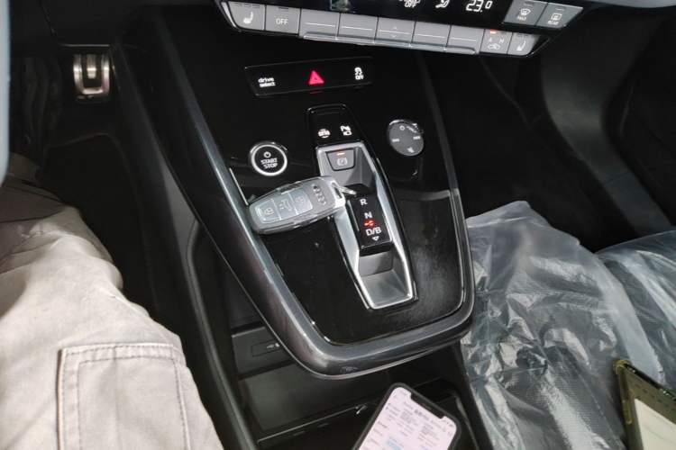 Used Audi Q4 e-tron 2024 40 e-tron Boundary Edition Gear Lever