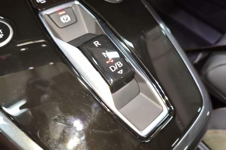Used Audi Q4 e-tron 2024 40 e-tron Boundary Edition Gear Lever