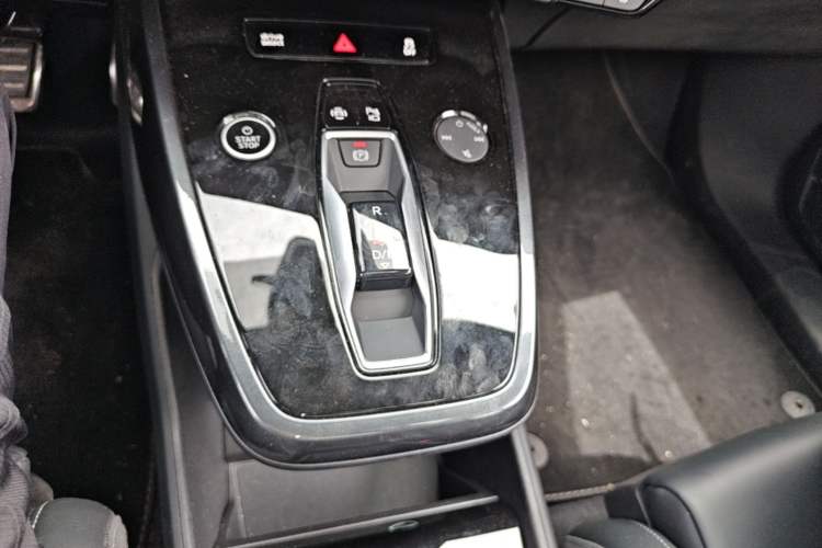 Used Audi Q4 e-tron 2024 40 e-tron Boundary Edition Gear Lever