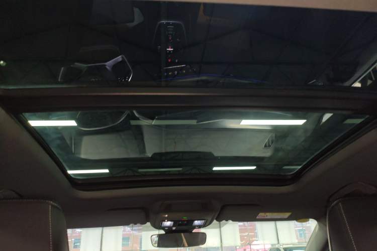 Used Audi Q4 e-tron 2024 40 e-tron Adventure Edition Headliner