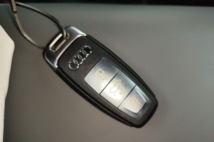 Used Audi Q4 e-tron 2024 40 e-tron Boundary Edition Interior 1