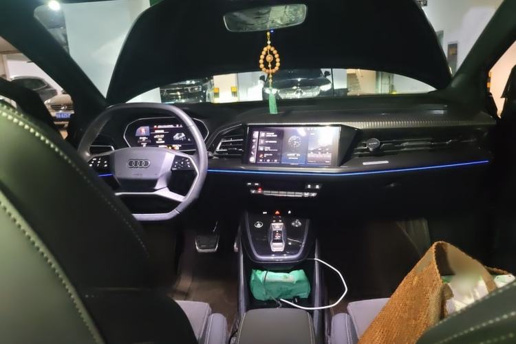Used Audi Q4 e-tron 2024 40 e-tron Boundary Edition in Midnight Blue Interior 2