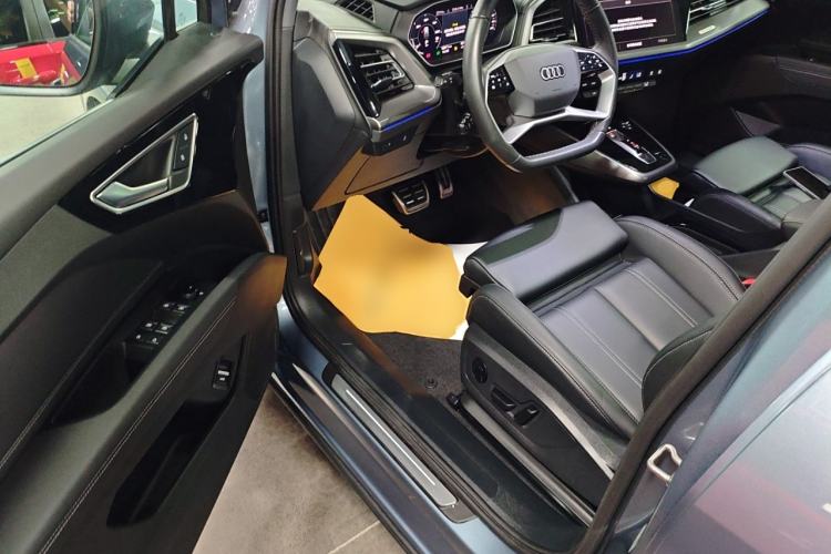 Used Audi Q4 e-tron 2024 40 e-tron Adventure Edition Interior 3