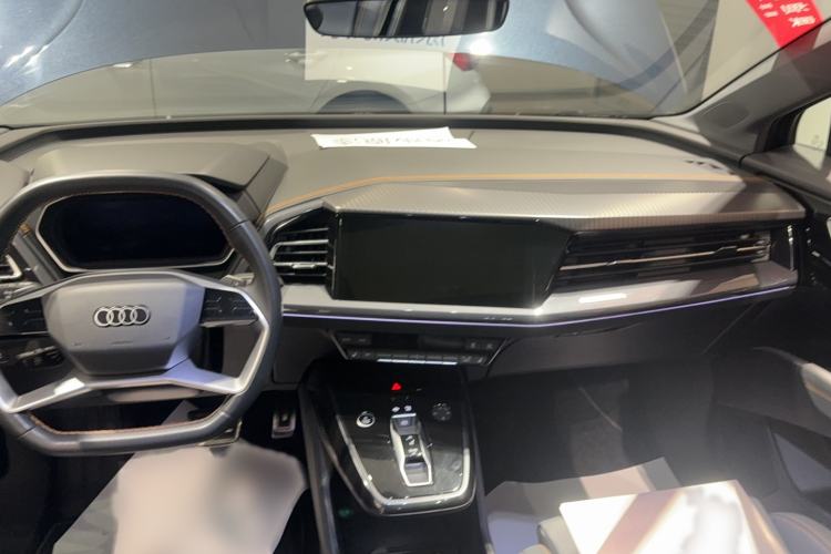 Used Audi Q4 e-tron 2024 40 e-tron Boundary Edition Interior 3