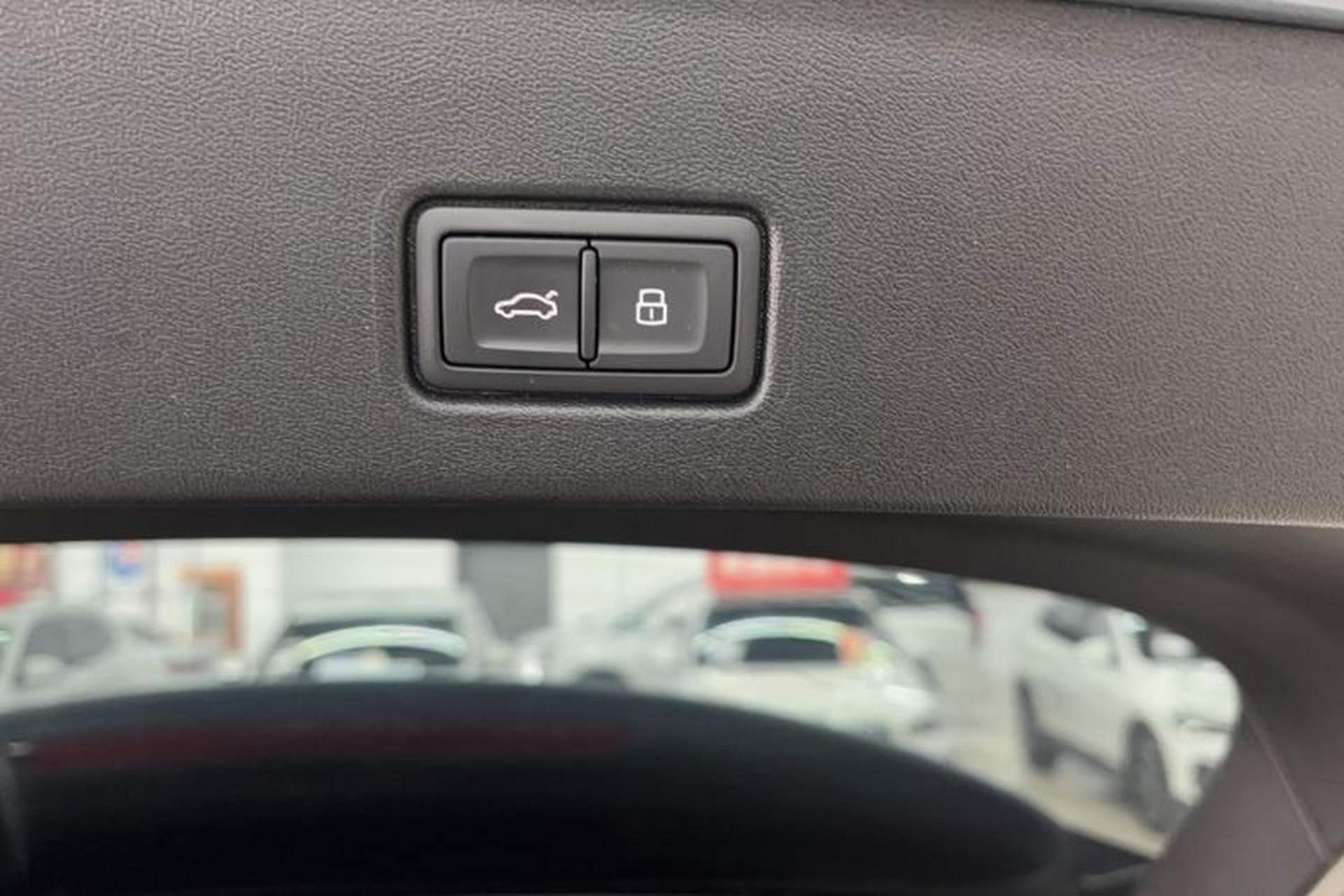 Used Audi Q4 e-tron 2024 40 e-tron Boundary Edition Interior 5