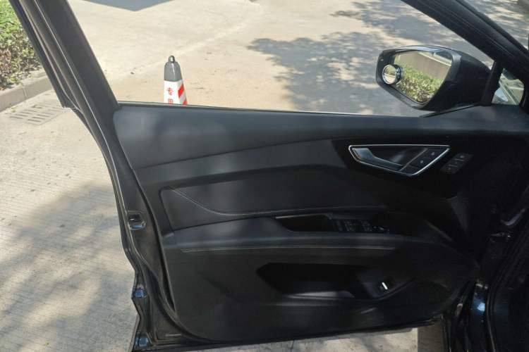 Used Audi Q4 e-tron 2024 40 e-tron Boundary Edition Left Front Door Interior
