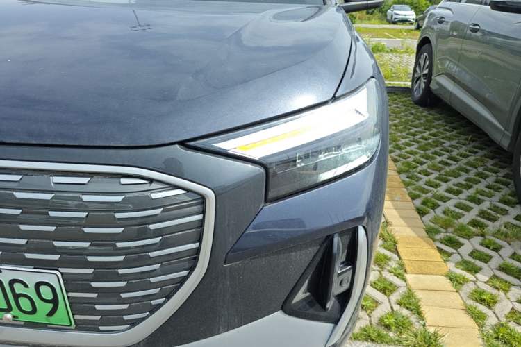 Used Audi Q4 e-tron 2024 40 e-tron Boundary Edition Left Front Headlight