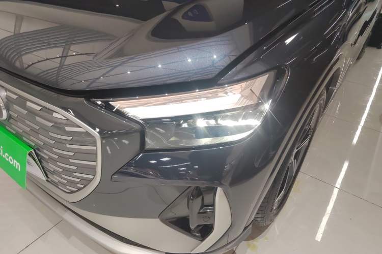 Used Audi Q4 e-tron 2024 40 e-tron Boundary Edition Left Front Headlight