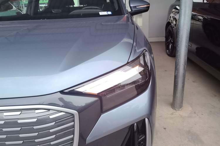 Used Audi Q4 e-tron 2024 40 e-tron Boundary Edition Left Front Headlight