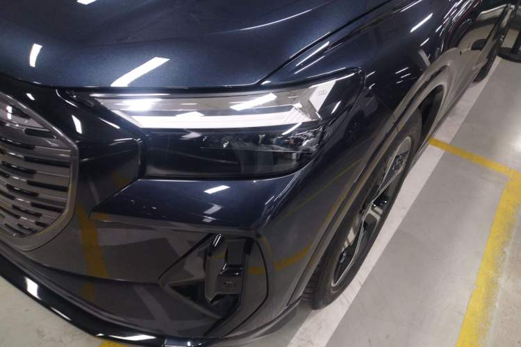 Used Audi Q4 e-tron 2024 50 e-tron quattro Creation Edition Midnight Left Front Headlight