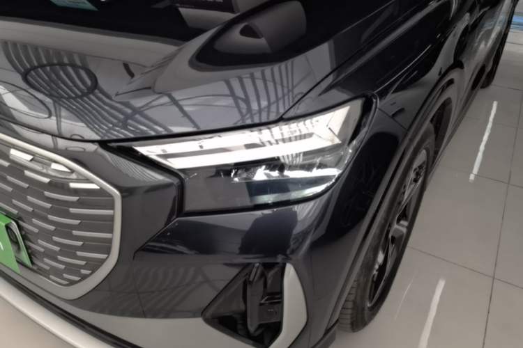 Used Audi Q4 e-tron 2024 40 e-tron Boundary Edition Left Front Headlight