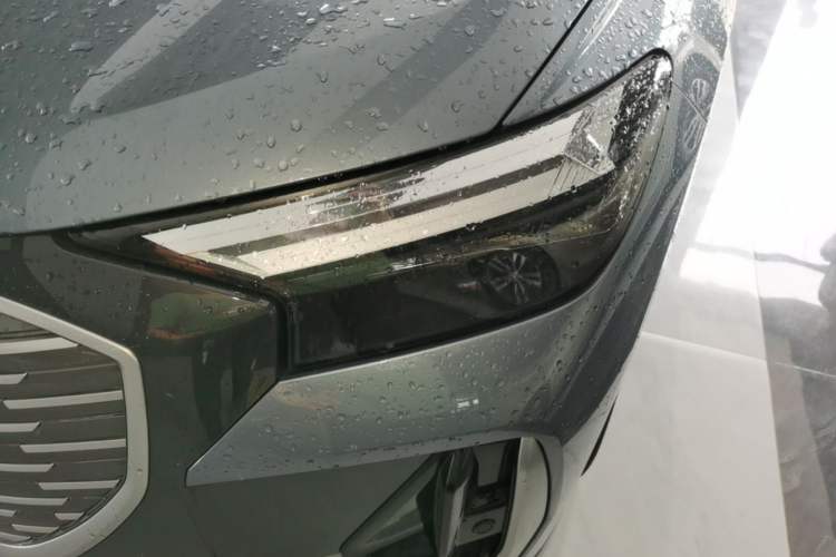 Used Audi Q4 e-tron 2024 40 e-tron Boundary Edition Left Front Headlight