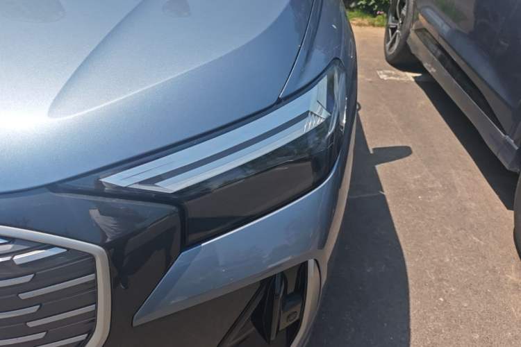 Used Audi Q4 e-tron 2024 40 e-tron Boundary Edition Left Front Headlight
