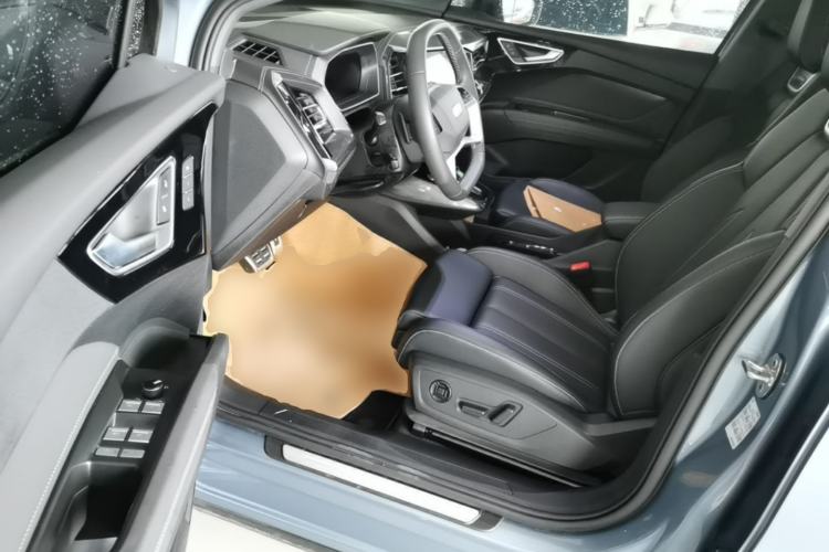 Used Audi Q4 e-tron 2024 40 e-tron Boundary Edition Left Front Seat