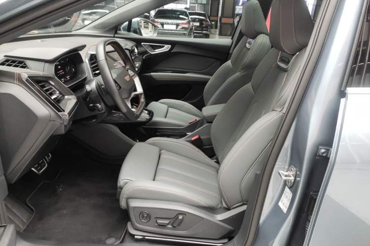 Used Audi Q4 e-tron 2024 40 e-tron Boundary Edition Left Front Seat