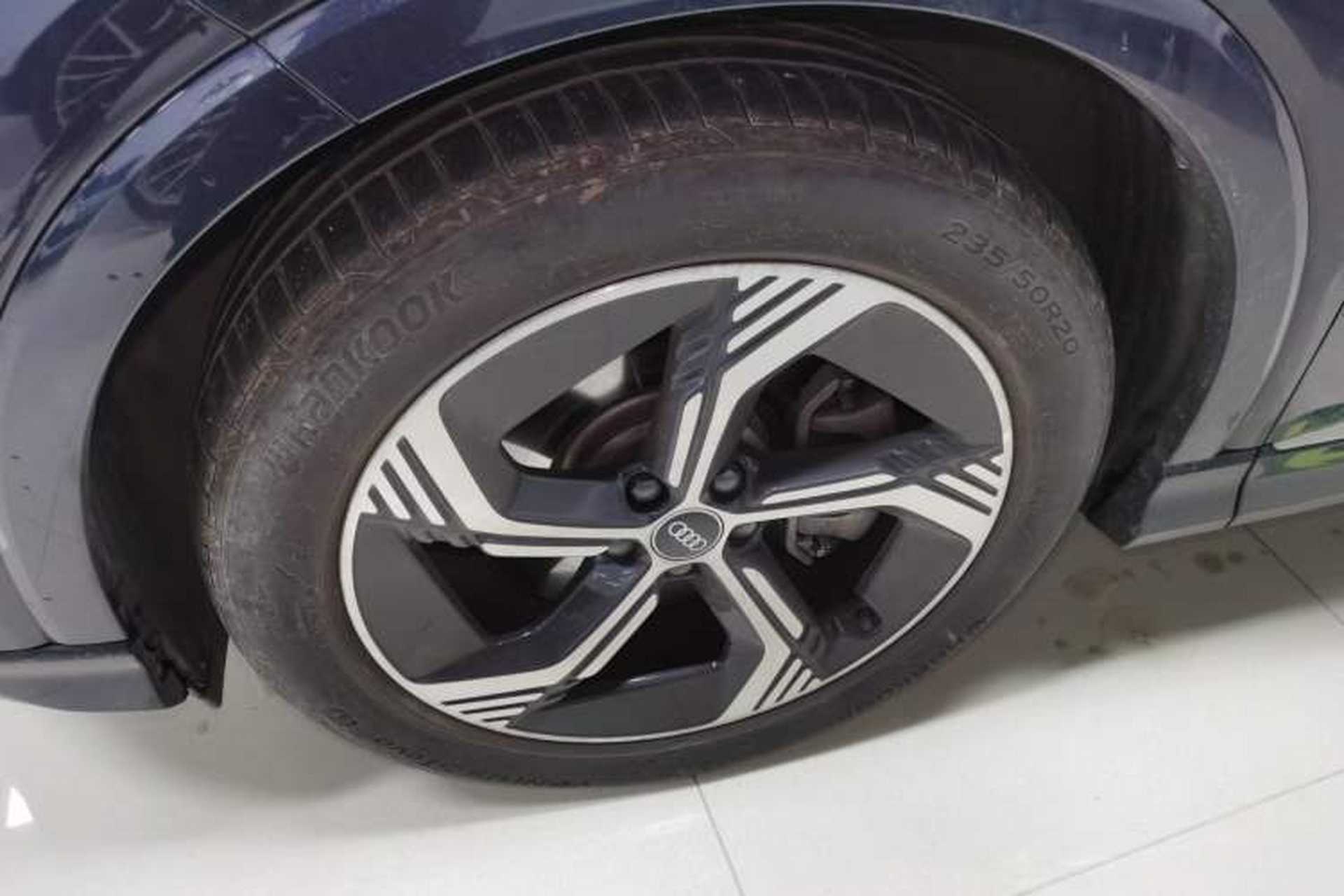 Used Audi Q4 e-tron 2024 40 e-tron Boundary Edition Left Front Wheel Hub