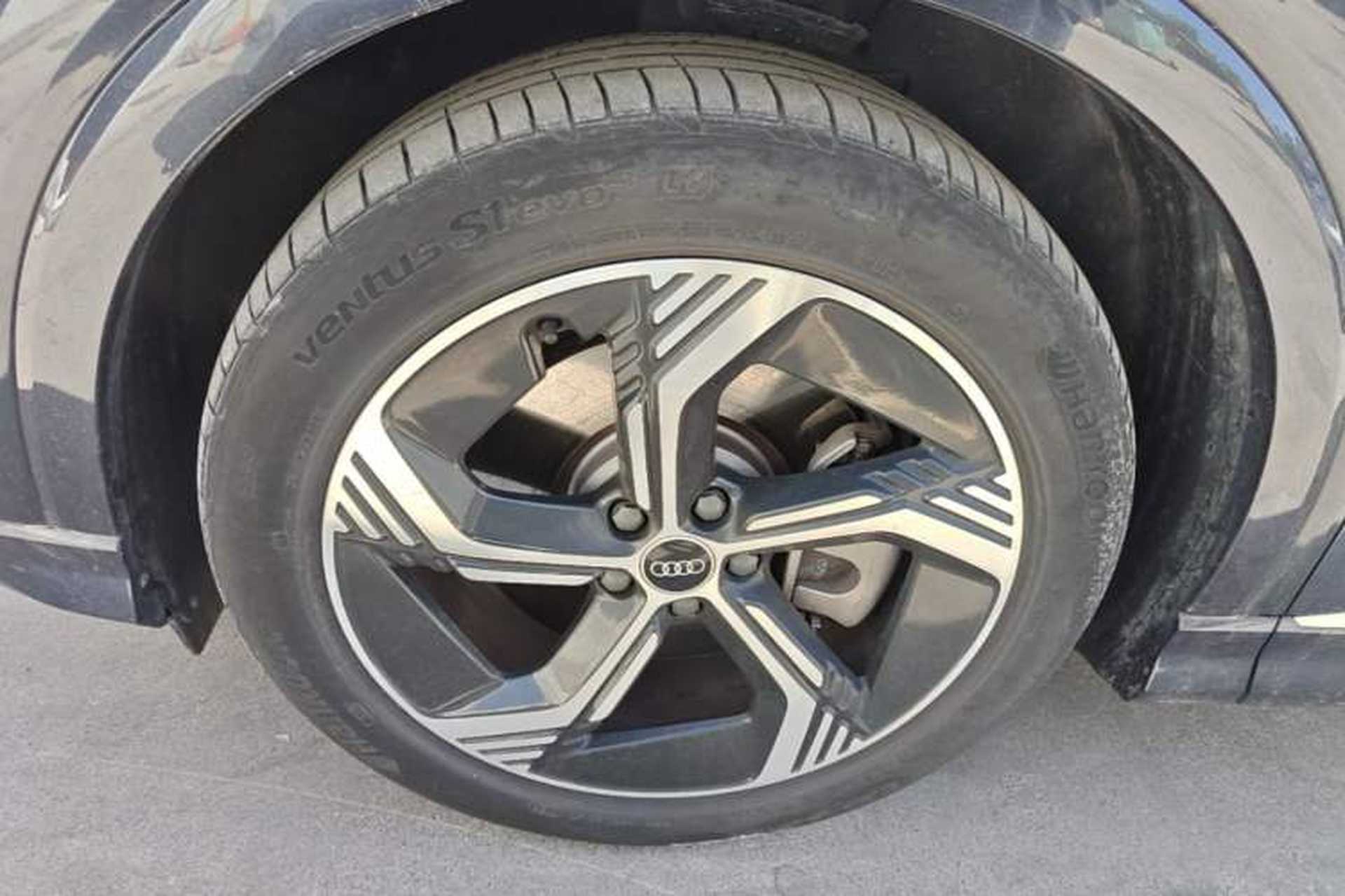 Used Audi Q4 e-tron 2024 40 e-tron Boundary Edition Left Front Wheel Hub