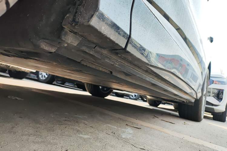 Used Audi Q4 e-tron 2024 40 e-tron Adventure Edition Left Side Sill