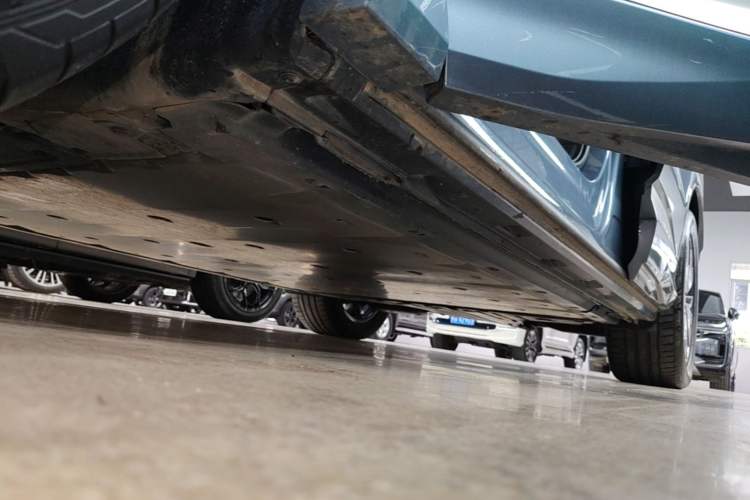 Used Audi Q4 e-tron 2024 40 e-tron Adventure Edition Left Side Sill