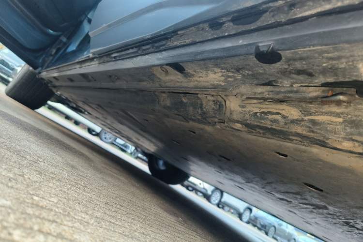 Used Audi Q4 e-tron 2024 40 e-tron Boundary Edition Left Side Sill