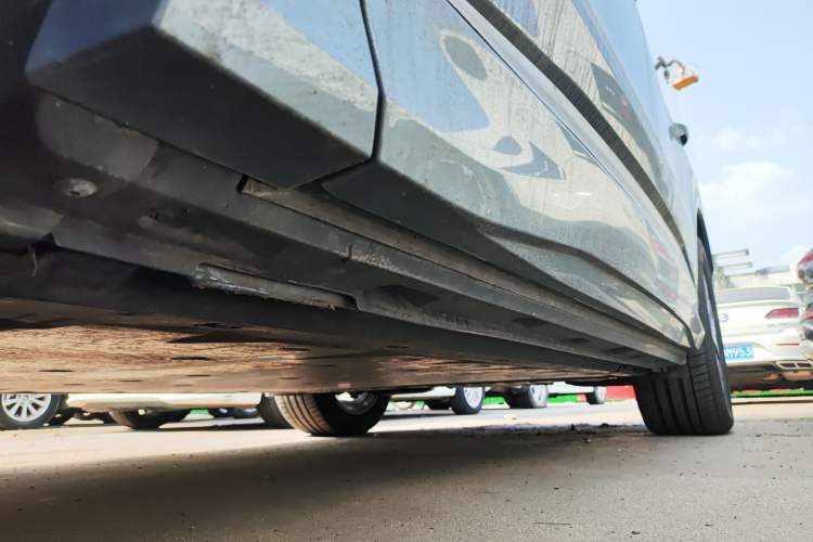 Used Audi Q4 e-tron 2024 40 e-tron Adventure Edition Left Side Sill