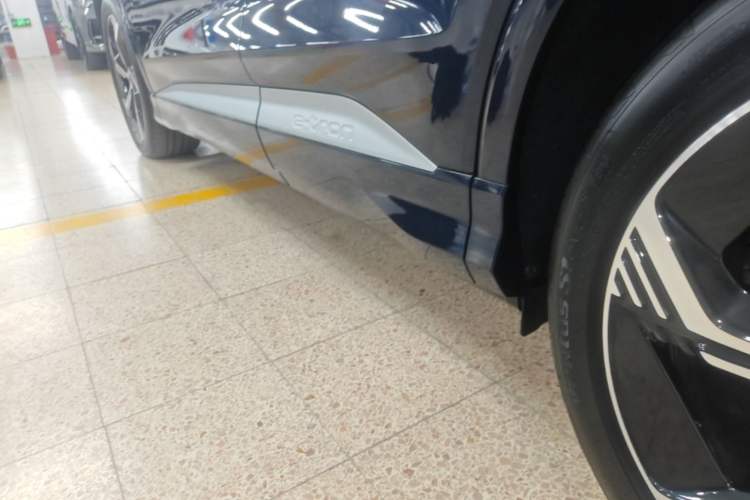 Used Audi Q4 e-tron 2024 40 e-tron Boundary Edition Left Side Sill