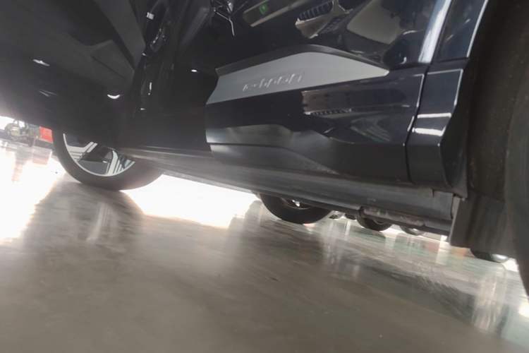 Used Audi Q4 e-tron 2024 40 e-tron Champion Edition Left Side Sill