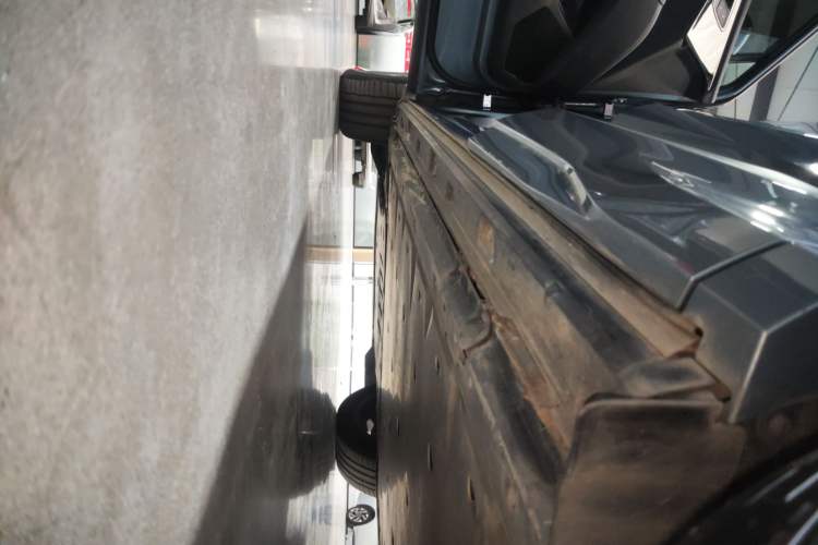 Used Audi Q4 e-tron 2024 40 e-tron Adventure Edition Left Side Sill