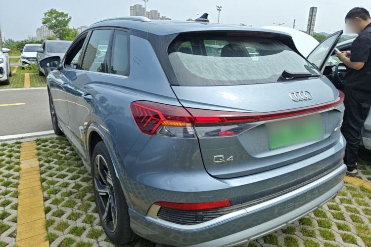 Used Audi Q4 e-tron 2024 40 e-tron Boundary Edition Rear Left 45 Deg