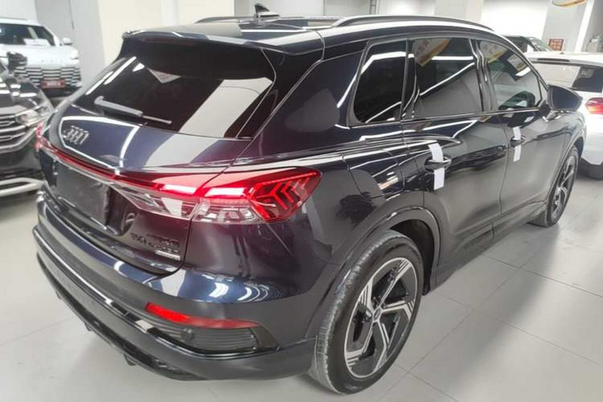 Used Audi Q4 e-tron 2024 50 e-tron quattro Creation Edition Midnight Rear Right 45 Deg