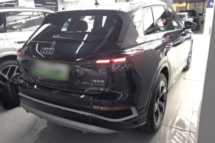 Used Audi Q4 e-tron 2024 40 e-tron Boundary Edition Rear Right 45 Deg