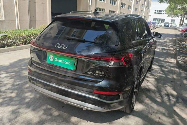 Used Audi Q4 e-tron 2024 40 e-tron Boundary Edition Rear Right 45 Deg