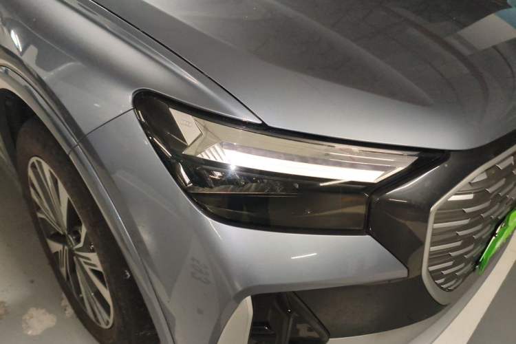 Used Audi Q4 e-tron 2024 40 e-tron Adventure Edition Right Front Headlight