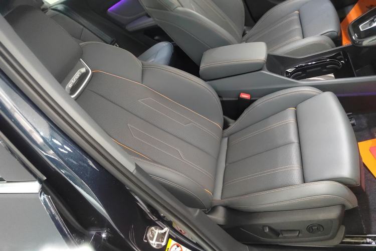 Used Audi Q4 e-tron 2024 40 e-tron Boundary Edition Right Front Seat