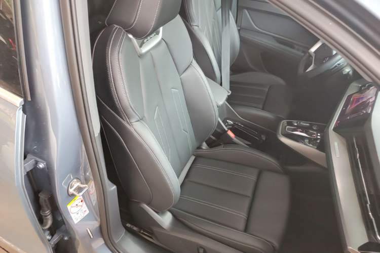 Used Audi Q4 e-tron 2024 40 e-tron Adventure Edition Right Front Seat