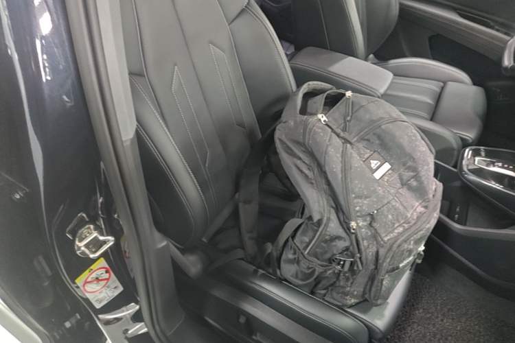 Used Audi Q4 e-tron 2024 40 e-tron Boundary Edition Right Front Seat