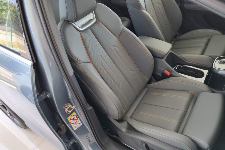 Used Audi Q4 e-tron 2024 40 e-tron Boundary Edition Right Front Seat