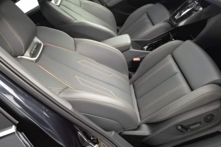Used Audi Q4 e-tron 2024 40 e-tron Boundary Edition Right Front Seat