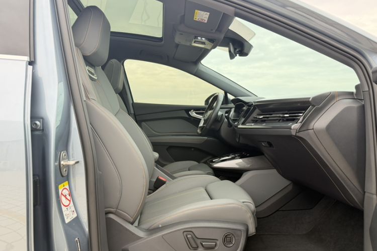 Used Audi Q4 e-tron 2024 40 e-tron Boundary Edition Right Front Seat