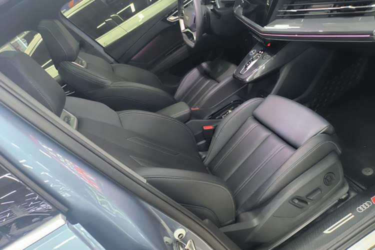 Used Audi Q4 e-tron 2024 40 e-tron Boundary Edition Right Front Seat