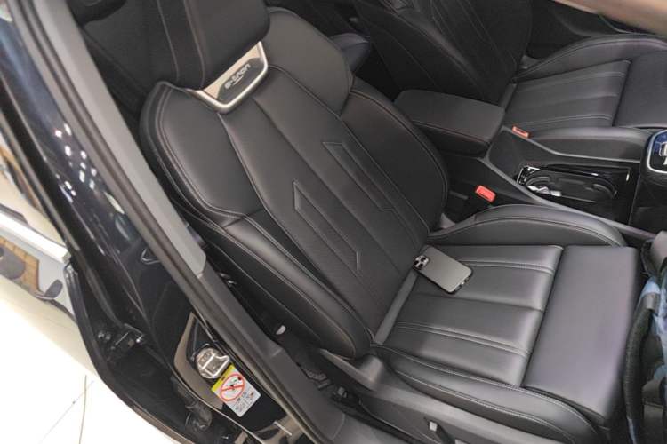 Used Audi Q4 e-tron 2024 40 e-tron Boundary Edition Right Front Seat