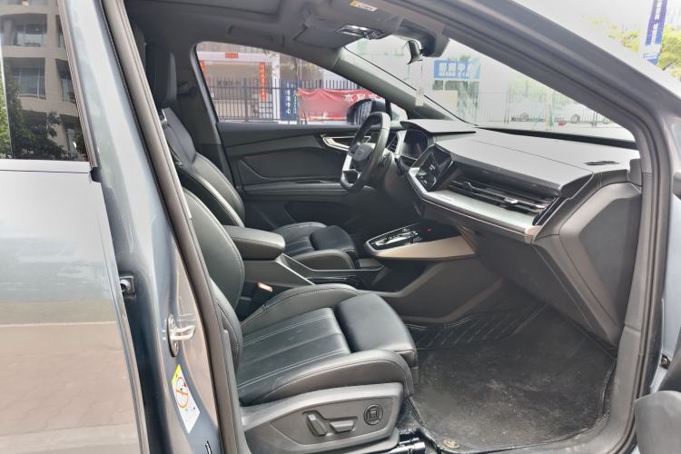 Used Audi Q4 e-tron 2024 40 e-tron Adventure Edition Right Front Seat