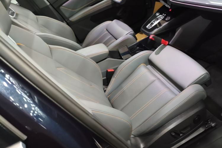 Used Audi Q4 e-tron 2024 40 e-tron Boundary Edition Right Front Seat