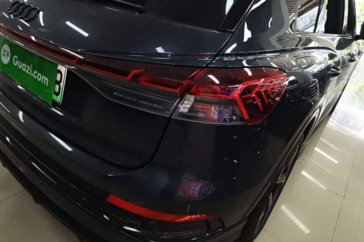Used Audi Q4 e-tron 2024 50 e-tron quattro Creation Edition Midnight Right Rear Taillight