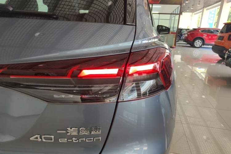 Used Audi Q4 e-tron 2024 40 e-tron Boundary Edition Right Rear Taillight