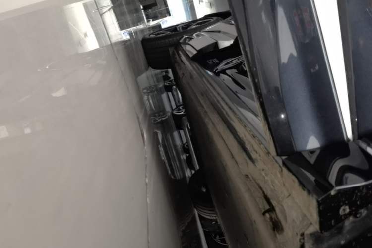 Used Audi Q4 e-tron 2024 40 e-tron Boundary Edition Right Side Sill